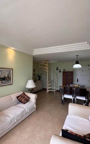 Apartamento à venda com 182m², 3 quartos e 2 vagas Apartamento à venda com 182m², 3 quartos e 2 vagasSala