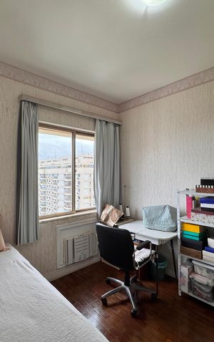 Apartamento à venda com 182m², 3 quartos e 2 vagas Apartamento à venda com 182m², 3 quartos e 2 vagasQuarto 1