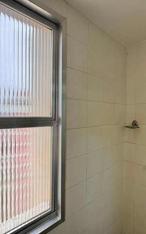 Apartamento à venda com 182m², 3 quartos e 2 vagas Apartamento à venda com 182m², 3 quartos e 2 vagasSuíte - Banheiro