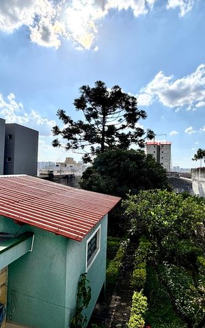Casa à venda com 300m², 4 quartos e 4 vagas Casa à venda com 300m², 4 quartos e 4 vagasVista do quarto 2