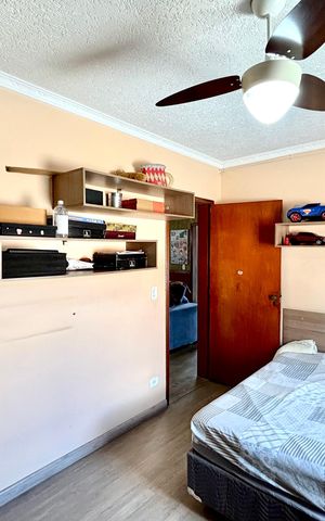 Casa à venda com 300m², 4 quartos e 4 vagas Casa à venda com 300m², 4 quartos e 4 vagasQuarto 3