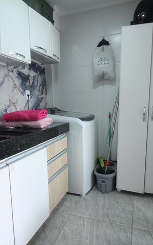 Apartamento à venda com 94m², 2 quartos e 1 vagaÁrea de Serviço