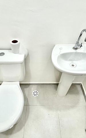 Apartamento para alugar com 38m², 2 quartos e sem vaga Apartamento para alugar com 38m², 2 quartos e sem vagaBanheiro