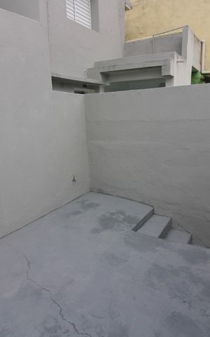 Casa para alugar com 40m², 1 quarto e sem vagaquintal