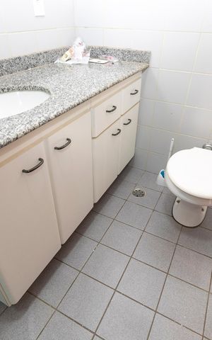 Apartamento para alugar com 73m², 1 quarto e 1 vagaBANHEIRO PISO SUPERIOR