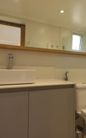 Apartamento à venda com 63m², 2 quartos e 2 vagasBanheiro da Suíte