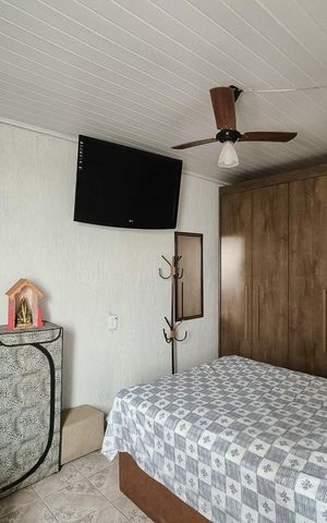 Casa à venda com 180m², 3 quartos e 2 vagas Casa à venda com 180m², 3 quartos e 2 vagasEdícula