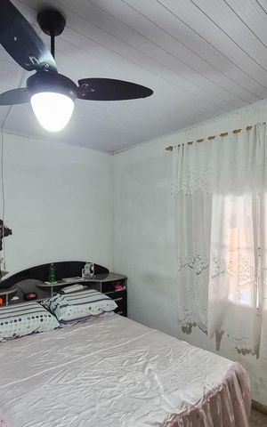 Casa à venda com 180m², 3 quartos e 2 vagas Casa à venda com 180m², 3 quartos e 2 vagasQuarto 1