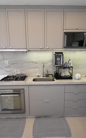 Apartamento para alugar com 125m², 3 quartos e 2 vagas Apartamento para alugar com 125m², 3 quartos e 2 vagasCozinha