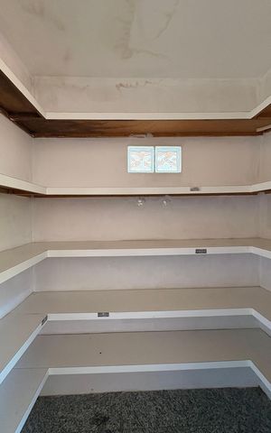 Casa para alugar com 150m², 2 quartos e 2 vagas Casa para alugar com 150m², 2 quartos e 2 vagasDespensa