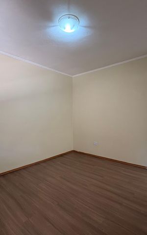 Casa para alugar com 150m², 2 quartos e 2 vagas Casa para alugar com 150m², 2 quartos e 2 vagasQuarto 1