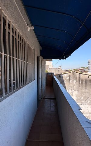 Casa para alugar com 150m², 2 quartos e 2 vagas Casa para alugar com 150m², 2 quartos e 2 vagasQuintal lateral