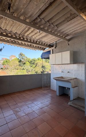 Casa para alugar com 150m², 2 quartos e 2 vagas Casa para alugar com 150m², 2 quartos e 2 vagasLavanderia