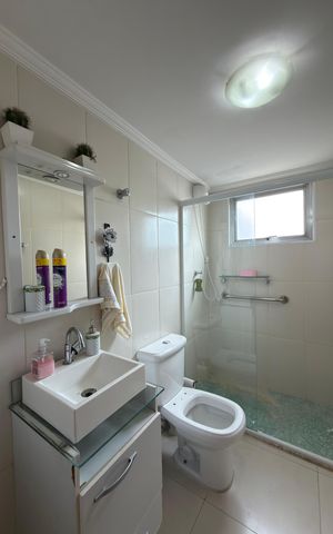 Apartamento à venda com 67m², 2 quartos e 1 vaga Apartamento à venda com 67m², 2 quartos e 1 vagaBanheiro Social