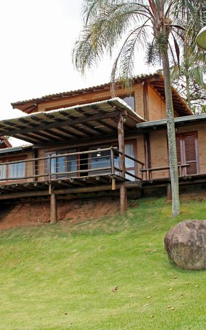 Casa de condomínio para alugar com 300m², 3 quartos e 2 vagasÁrea externa