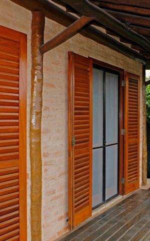 Casa de condomínio para alugar com 300m², 3 quartos e 2 vagasVaranda