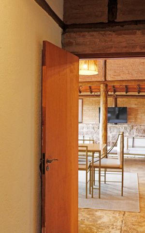 Casa de condomínio para alugar com 300m², 3 quartos e 2 vagasCorredor