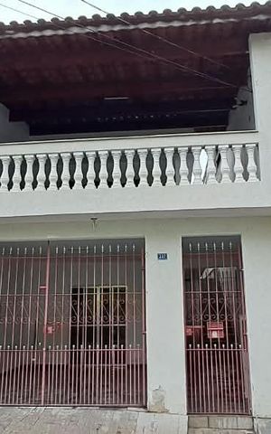 Casa para alugar com 125m², 2 quartos e 1 vaga