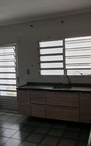 Casa para alugar com 125m², 2 quartos e 1 vaga