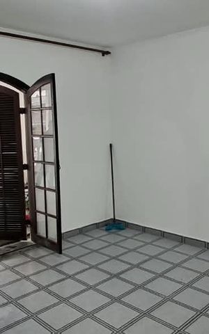 Casa para alugar com 125m², 2 quartos e 1 vaga