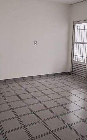 Casa para alugar com 125m², 2 quartos e 1 vaga