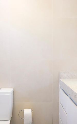 Apartamento à venda com 87m², 3 quartos e 2 vagasBanheiro da suíte