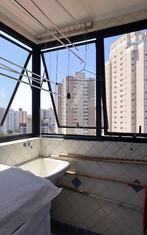 Apartamento à venda com 99m², 2 quartos e 2 vagasÁrea de Serviço