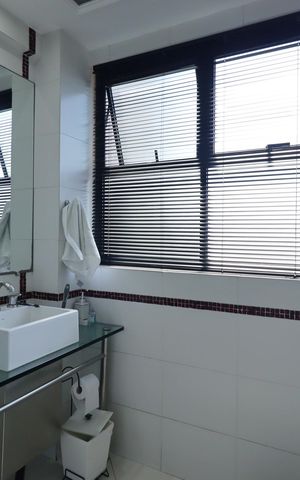 Apartamento à venda com 99m², 2 quartos e 2 vagasBanheiro da Suíte