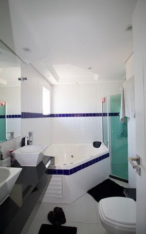 Casa de condomínio para alugar com 150m², 3 quartos e 3 vagas Casa de condomínio para alugar com 150m², 3 quartos e 3 vagasSuíte Master - Banheiro