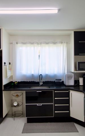 Casa de condomínio para alugar com 150m², 3 quartos e 3 vagas Casa de condomínio para alugar com 150m², 3 quartos e 3 vagasCozinha