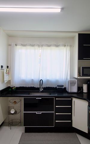 Casa de condomínio para alugar com 150m², 3 quartos e 3 vagas Casa de condomínio para alugar com 150m², 3 quartos e 3 vagasCozinha
