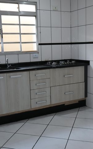 Casa para alugar com 250m², 2 quartos e 2 vagasCozinha
