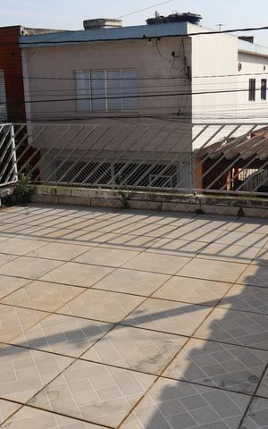 Casa para alugar com 250m², 2 quartos e 2 vagasVaranda