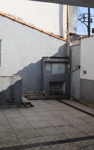 Casa para alugar com 250m², 2 quartos e 2 vagasGaragem