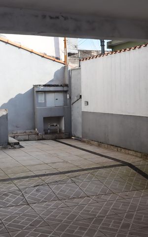 Casa para alugar com 250m², 2 quartos e 2 vagasGaragem