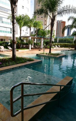 Apartamento à venda com 108m², 2 quartos e 2 vagasÁrea comum - Piscina