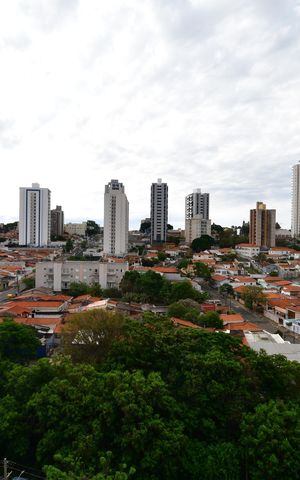 Apartamento à venda com 108m², 2 quartos e 2 vagasVaranda gourmet - Vista