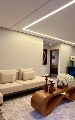 Casa à venda com 377m², 4 quartos e 4 vagas Casa à venda com 377m², 4 quartos e 4 vagassala