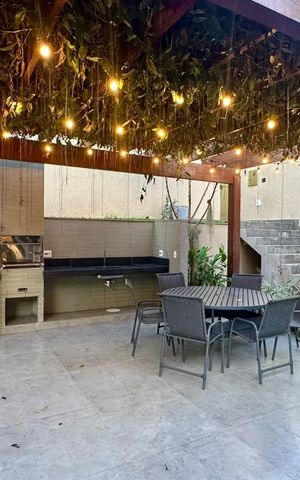 Casa à venda com 377m², 4 quartos e 4 vagas Casa à venda com 377m², 4 quartos e 4 vagasEspaço Gourmet
