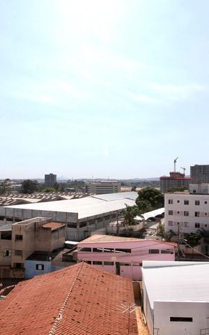 Apartamento à venda com 159m², 3 quartos e 1 vaga Apartamento à venda com 159m², 3 quartos e 1 vagaCozinha e Área de Serviço