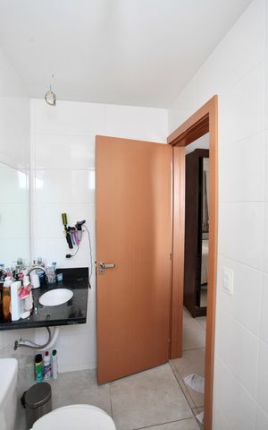 Apartamento à venda com 159m², 3 quartos e 1 vaga Apartamento à venda com 159m², 3 quartos e 1 vagaBanheiro da Suíte