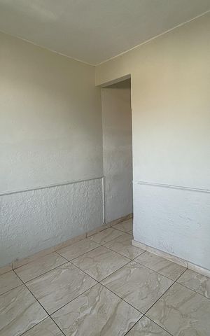 Casa para alugar com 40m², 1 quarto e sem vagaSala