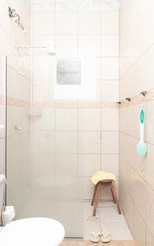Casa para alugar com 40m², 2 quartos e 1 vaga Casa para alugar com 40m², 2 quartos e 1 vagaBanheiro
