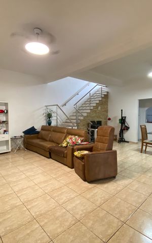 Apartamento à venda com 202m², 3 quartos e 2 vagas