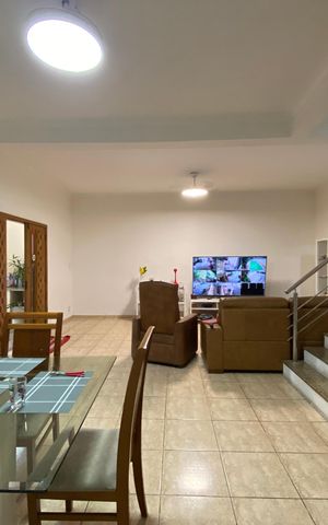 Apartamento à venda com 202m², 3 quartos e 2 vagas
