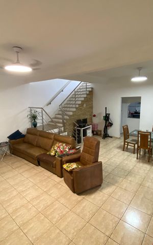 Apartamento à venda com 202m², 3 quartos e 2 vagas