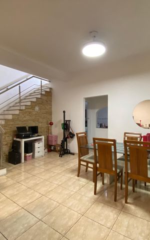 Apartamento à venda com 202m², 3 quartos e 2 vagas