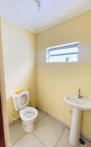 Casa para alugar com 180m², 3 quartos e 2 vagas Casa para alugar com 180m², 3 quartos e 2 vagasLavabo