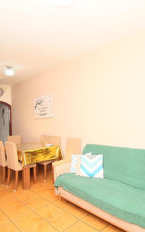 Casa à venda com 102m², 2 quartos e 1 vagaSala