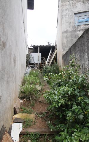 Casa à venda com 102m², 2 quartos e 1 vagaQuintal